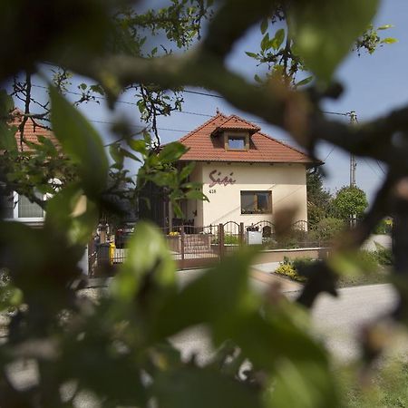 Rekreacny Dom Sisi Hotel Podhajska Bagian luar foto