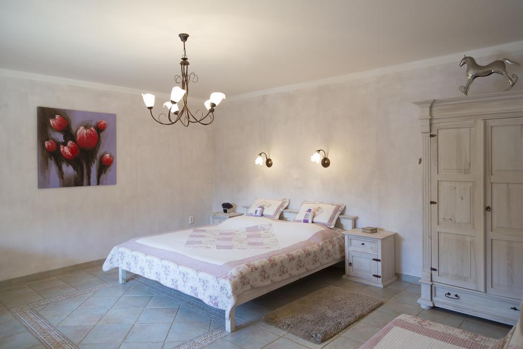 Rekreacny Dom Sisi Hotel Podhajska Bagian luar foto